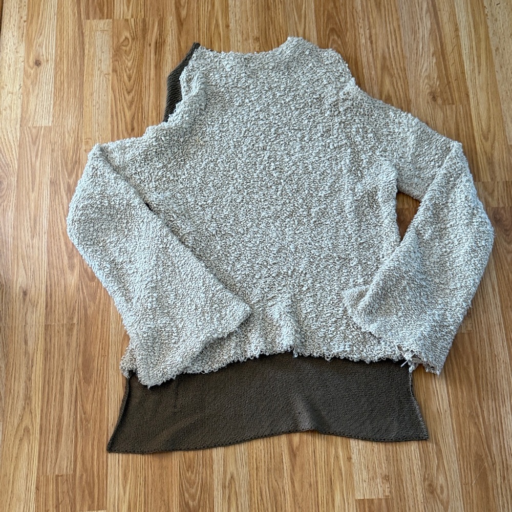 Women's Cream Crewneck Textured Pullover Sweater